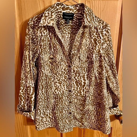 Foxcroft Crocodile Print Button-Up Shirt by Size M Fitted Safari Glam Mob Wife - Picture 15 of 15